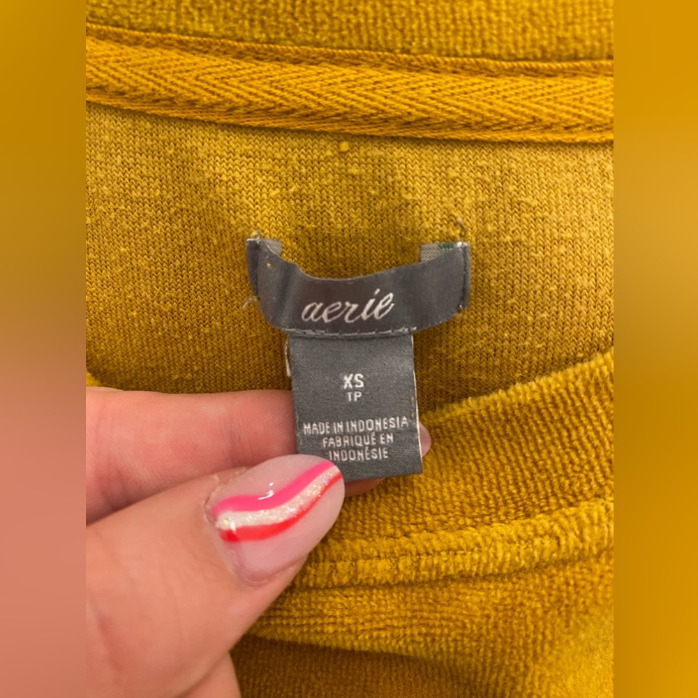 Aerie Mustard Sweater - Picture 5 of 5